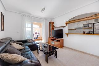 Apartamento en Playa Flamenca. Gran apartamento con piscina comuntaria en orihuela costa, 3 hab