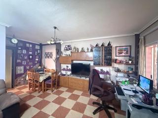 Casa adossada en Zona Carrefour - Urbanizaciones. Chalet independiente en el chaparral  3 hab, 2 baos