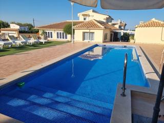 Xalet en Lomas de Campoamor - Las Ramblas. Precioso villa en venta en villamartin 4 dormitorios 4 baos