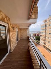 Apartament a Puerto Deportivo. Gran apartamento en primera linea del puerto deportivo de torrev