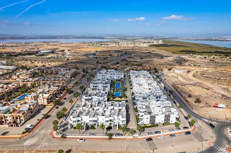 Foto 99b95239-80f3-4baf-bad9-218f315a7d0b. Appartement dans Parque Acuático - Sector 25 Torrevieja