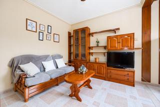 Apartament a Antonio Machado. Gran apartamento en torrevieja, 2 hab, 1 baño