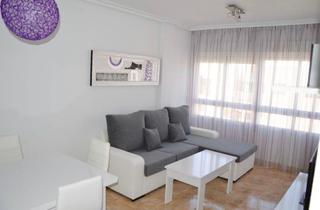 Apartament a La Marina. Gran apartamento en la marina, 2 hab, 1 baño