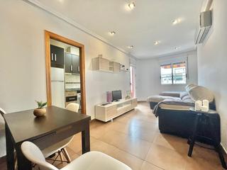 Appartement à Las Piscinas Naturales. Gran apartamento en torrevieja, 2 hab, 1 baño