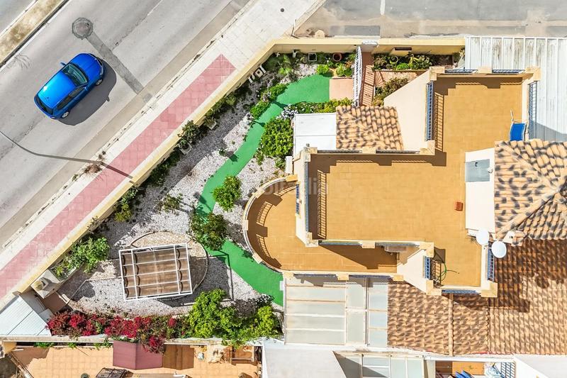 Foto a8b1d6cd-c96e-428c-bb99-cba6e08cb49a. Chalet dans La Florida Orihuela