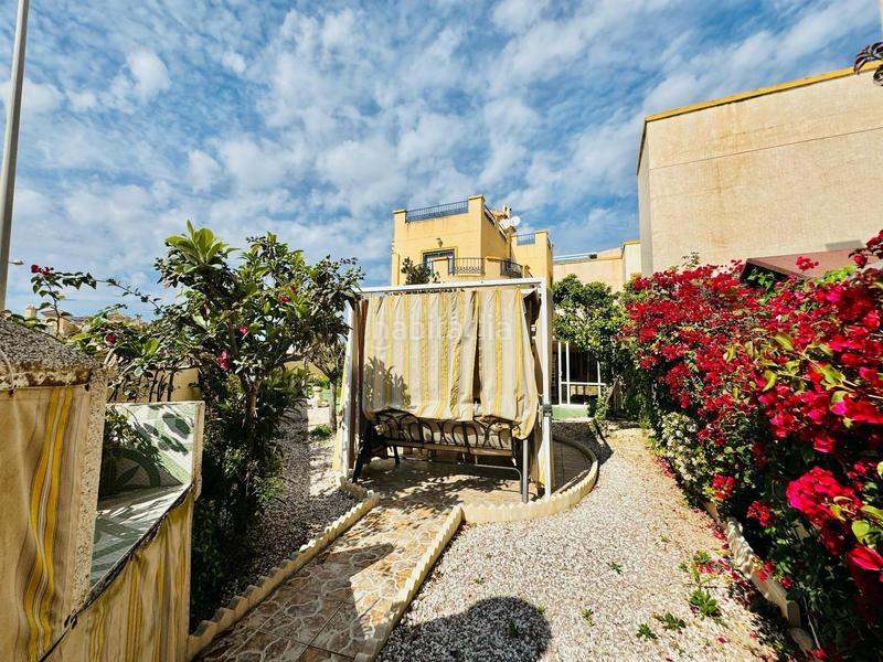 Foto b075c67d-ac61-45fc-8684-e96d30f10e61. Chalet dans La Florida Orihuela