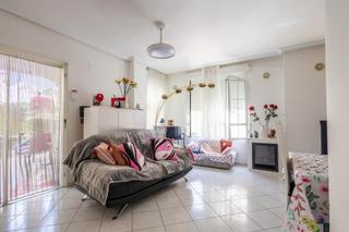 Casa en Los Almendros. Gran dúplex en orihuela costa, 2 hab, 2 baños