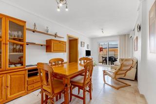Apartament a El Acequión. Gran apartamento en torrevieja, 3 hab, 2 baños