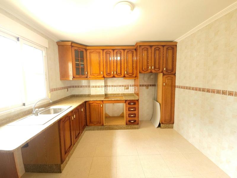 Foto e17861fb-25a9-464b-8d78-541bfbd7cf71. Chalet gran villa en La Marina, 3 hab, 2 baños en Elche / Elx