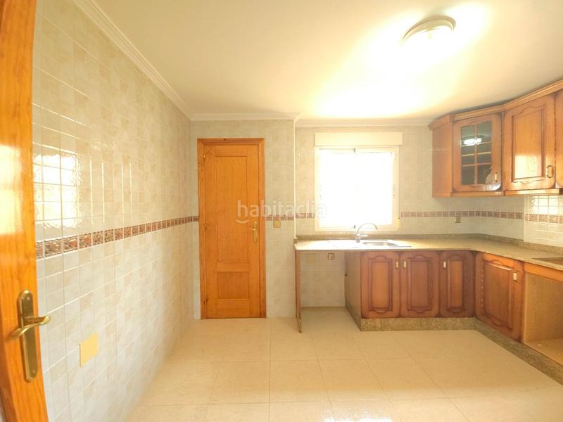 Foto e2f3e990-d9e6-4b67-a28a-7ec4cf4fb05e. Chalet gran villa en La Marina, 3 hab, 2 baños en Elche / Elx