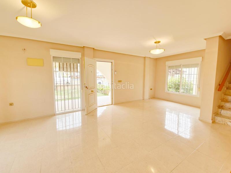 Foto eaa99de4-804e-4b0a-9c57-c83012b3fb12. Chalet gran villa en La Marina, 3 hab, 2 baños en Elche / Elx