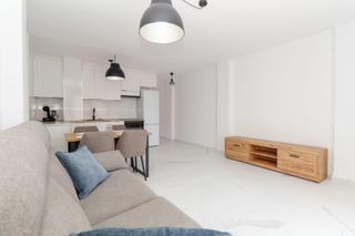 Apartament a Punta Prima. Gran apartamento en torrevieja, 1 hab, 1 baño