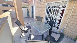 Attique à Centro - Muelle Pesquero. Gran ático en torrevieja, 2 hab, 1 baño