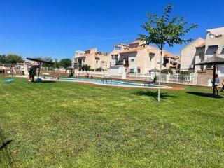 Casa en Playa Flamenca. Gran bungalow alto en playa flamenca  3 hab, 1 baño, 3 trasteros