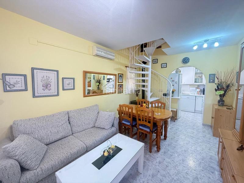 Foto d703873c-c5e8-4a5e-bb53-35cc2f253f7c. Casa in Playa Flamenca Orihuela