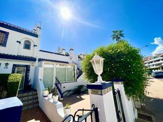 Casa adossada a Villamartín-Las Filipinas. Gran adosado en orihuelacosta, 3 hab, 2 baños