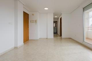 Apartament a Nueva Torrevieja. Gran apartamento en torrevieja, 2 hab, 1 baño