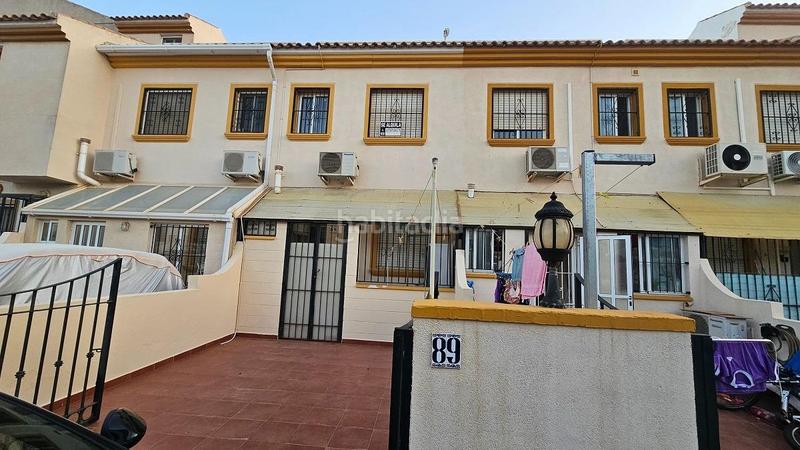 Foto 52a060a1-9a36-4983-9f0b-1def8eb8e19f. House in Aguamarina Orihuela