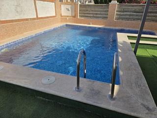 Chalet à La Florida. Gran chalet en playa flamenca  2 hab, 1 baño, piscina privada