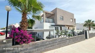Duplex à Parque Acuático - Sector 25. Gran casa tipo quad en torrevieja, 3 hab, 3 baños