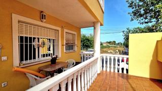 Apartament a Daya Nueva. Gran apartamento en planta baja en la daya nueva, 2 hab, 1 baño
