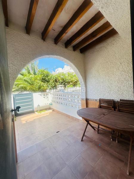 Foto a02919e4-3a59-426a-b96a-2205a0fa53b7. Casa in Zona Playa de los Locos Torrevieja