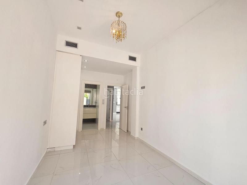 Foto c052e553-2c99-4358-bfdf-81b6660e51ce. Chalet in Orihuela ciudad Orihuela