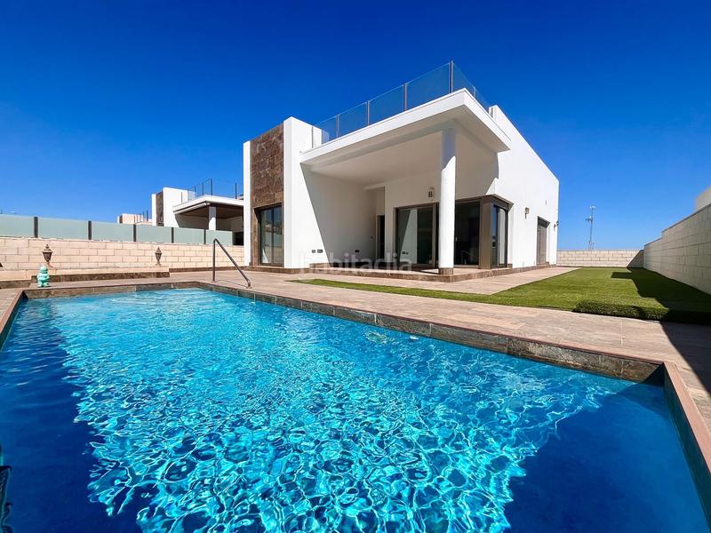 Foto c65a874f-a157-4388-8d91-75f450e23c21. Chalet in Orihuela ciudad Orihuela