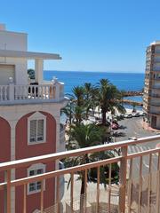 Apartament a Las Piscinas Naturales. Gran apartamento con vistas al mar en torrevieja,4 hab, 2 hab