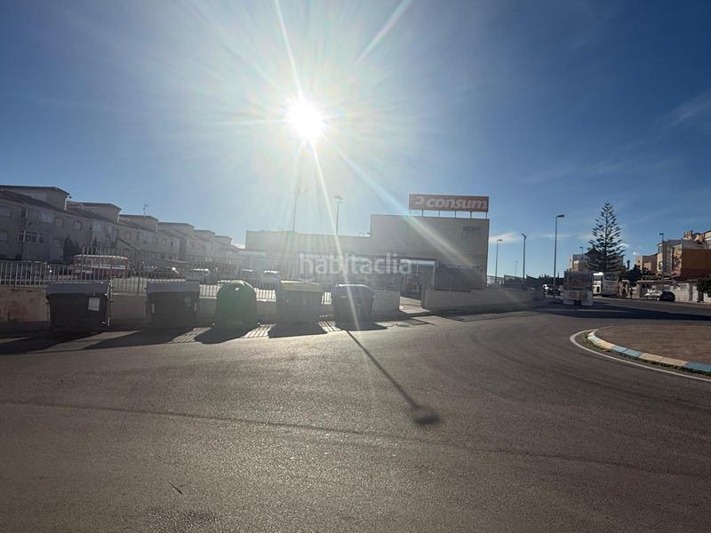 Foto 568ec74b-a456-4248-bbba-c630279d3ba4. Chalet gran chalet independiente costa, 3 hab, 2 baño en Orihuela