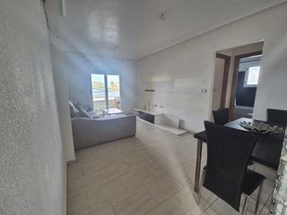 Apartamento en Parque Acuático - Sector 25. Gran apartamento en torrevieja, 2 hab, 1 baños