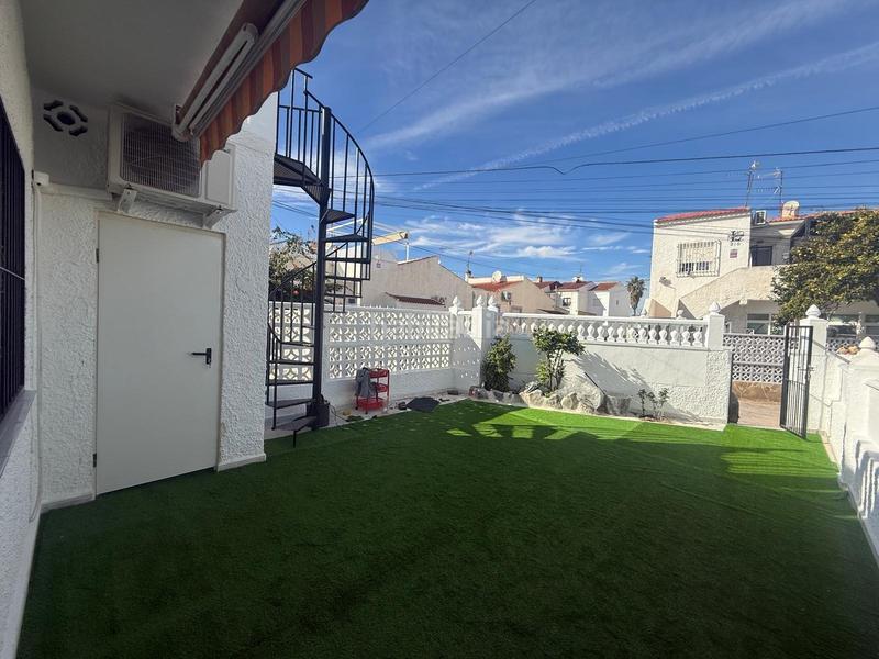 Foto 73370554-f2b7-45d8-84bb-6775c27891d7. Casa gran bungalow , 2 hab, 1 baño en Zona Carrefour - Urbanizaciones Torrevieja