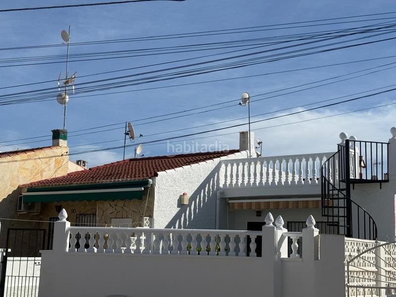 Foto ec16e968-67e4-4a45-86b1-fadbd3f7b37d. Casa gran bungalow , 2 hab, 1 baño en Zona Carrefour - Urbanizaciones Torrevieja