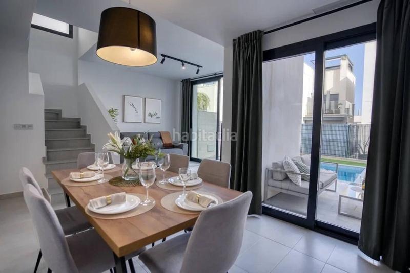 Foto 333a95a3-61ab-48fa-924c-3176d2e30ab3. Maison jumelée dans La Florida Orihuela