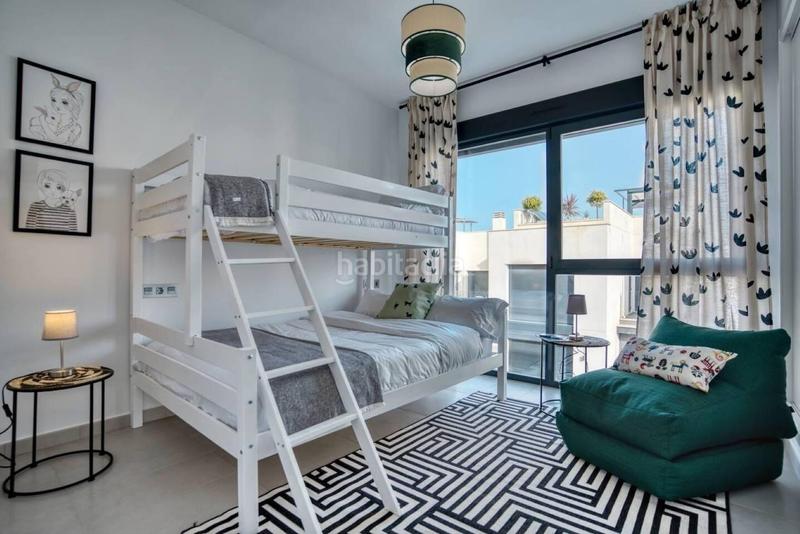 Foto 653cba67-fbda-43d4-b2c4-fdc0e0b4db9d. Maison jumelée dans La Florida Orihuela