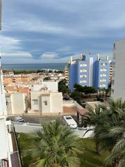 Studio à Torreblanca. Gran estudio con vistas al mar en torrevieja, 1 baño
