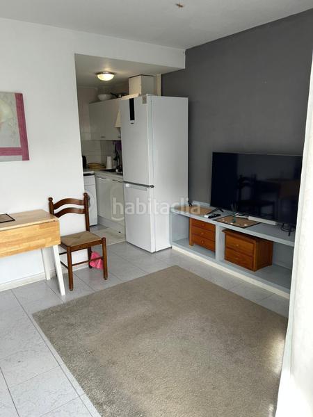 Foto cce76c68-ddcf-4ba2-b0d3-6a0a548db5e0. Estudi a Torreblanca Torrevieja