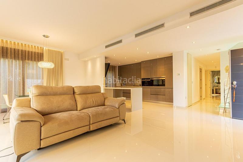 Foto b2b59355-ac95-433f-b9f4-550f71e40f53. Chalet in Campoamor Orihuela