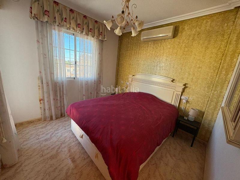 Foto ae47c608-96ab-4fa9-aee0-bb76a09d7186. Casa adossada a Villamartín-Las Filipinas Orihuela