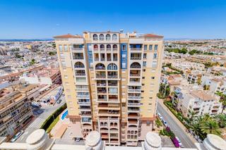 Appartement in Cabo Cervera. Gran apartamento en torrevieja, 2 hab, 2 baños