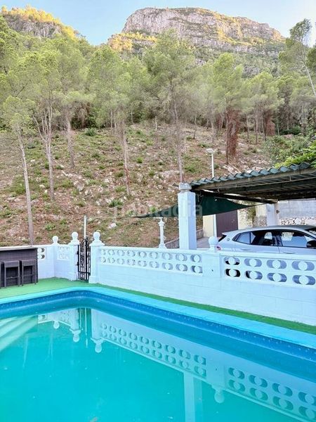Foto 02b9906c-f795-49c9-acf1-eacc434f7ed2. Chalet gran chalet con piscina propia , 4 hab, 2 baños en Gandia