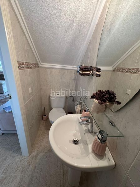 Foto d2a5c607-f9d3-4271-8a58-09176d70b5e7. Casa adossada a Rojales