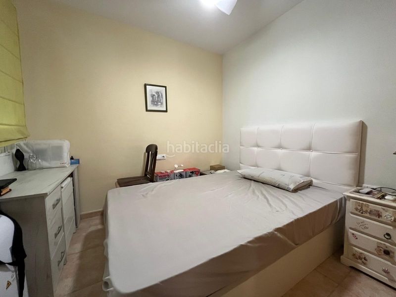 Foto f7b07802-6181-4f83-ad44-b19f9dec7d47. Casa adossada a Puerto Deportivo Torrevieja