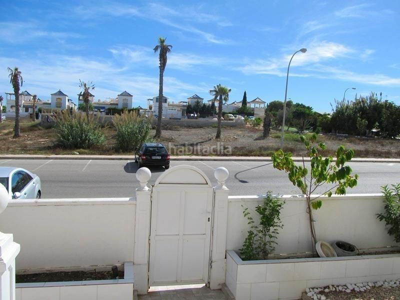 Foto 54154fd3-767d-49d3-ba14-86590de6b8ac. Chalet in Parque Acuático - Sector 25 Torrevieja
