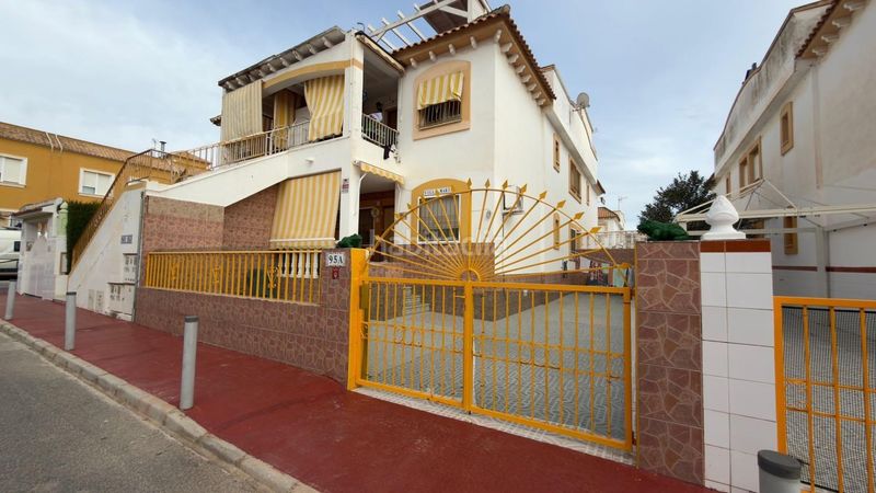 Foto 71b9d1cf-c679-47e5-83ef-9abceb894362. Casa a La Florida Orihuela