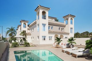 Casa a schiera in Bigastro. Gran adosado en bigastro 4 hab, 3 baño