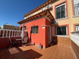Casa a Zona Carrefour - Urbanizaciones