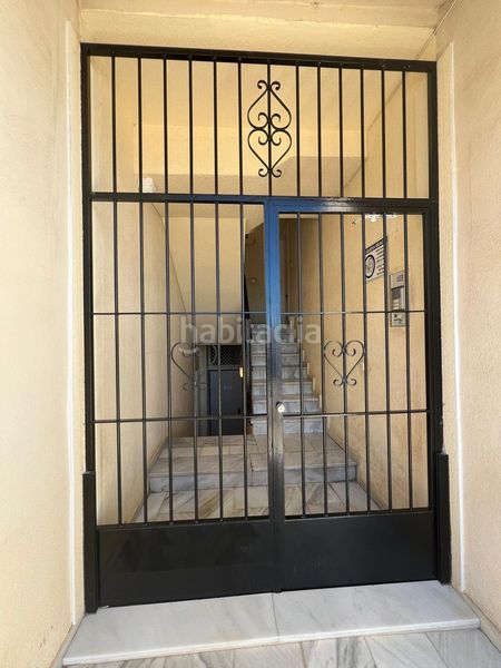 Foto c9a04f53-1c03-43e0-b36a-893bde515253. Àtic a Zona los Frutales Torrevieja