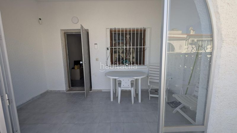 Foto c5cafc1d-87af-4f01-9387-df670a10ea92. Casa a Zona Carrefour - Urbanizaciones Torrevieja