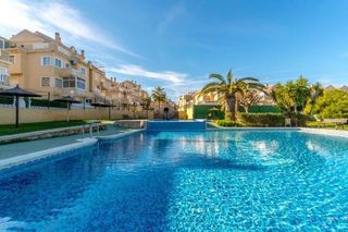 Apartamento en Aguas Nuevas. Pueblo marino  bungalow bajo torreblanca  3 hab, 1 baño, 2 plaza